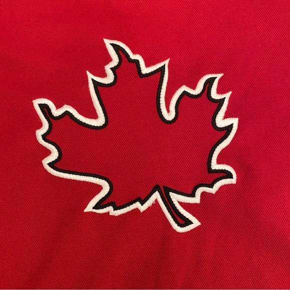 Kids Canada Jersey Maple Leaf Embroidered Rare Size 6 Canadian - Picture 3 of 8
